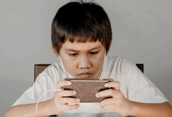 Jangan Diabaikan! Ini Tips Mencegah Anak Kecanduan Game Online